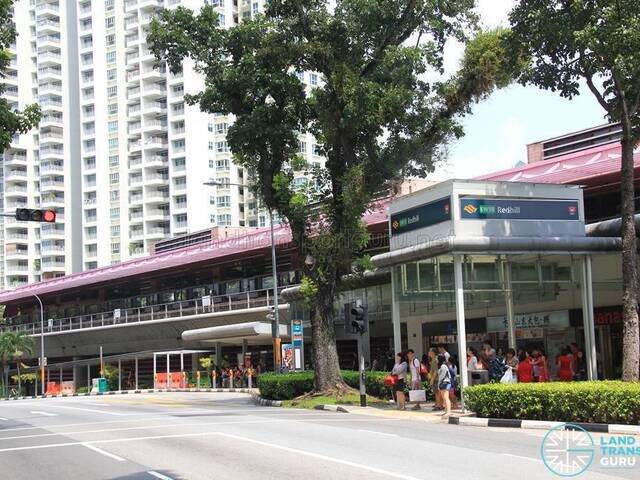 City Budget Rental Redhill MRT , Share Common Room with AC for Working Female
