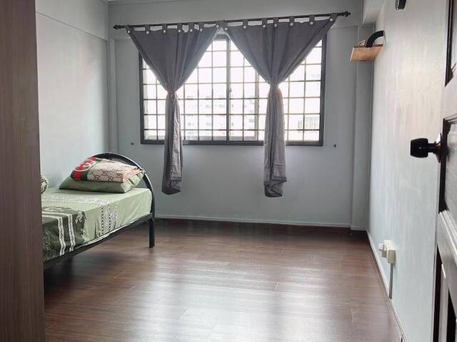 Common Room @ Yishun Ave 6 BLK 408!