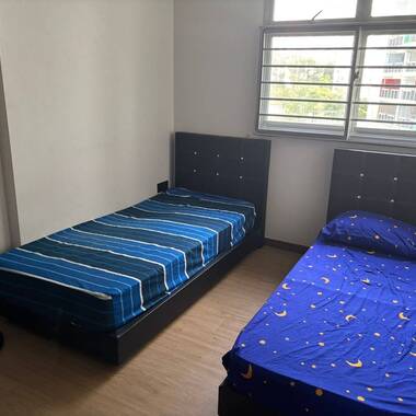 Common room at 382c yishun street 31 for rent! Aircon wifi!