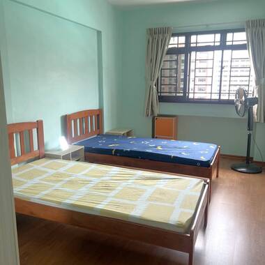 Common room for rent at blk 981 Buangkok Crescent.
