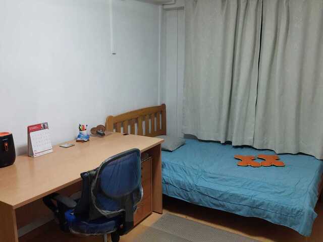 Common room at 207 Toa Payoh North for rent! Aircon wifi!