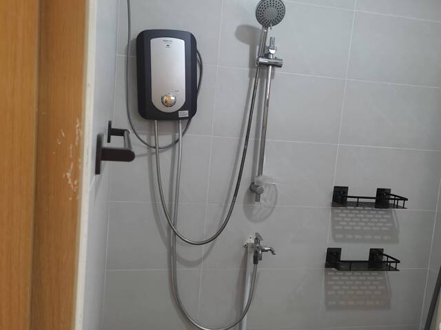 AC Master Bedroom with Bathroom
