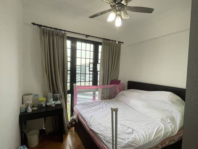 Simei condo: 3BR + 3 washroom, walking distance to MRT