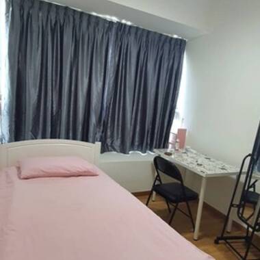 Common room at The Minton for rent! Aircon wifi!