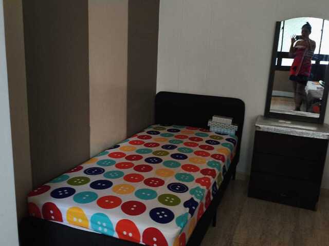🏠 Shared Room for Rent – Female Only