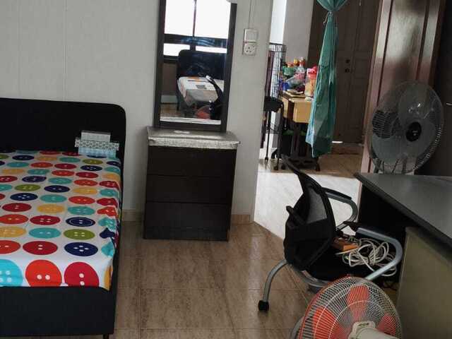 🏠 Shared Room for Rent – Female Only