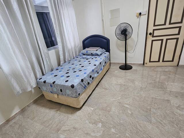 Common room at 344 choa chu kang loop for rent!