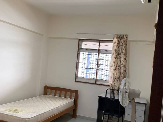 Common Room @ Tampines For Rent