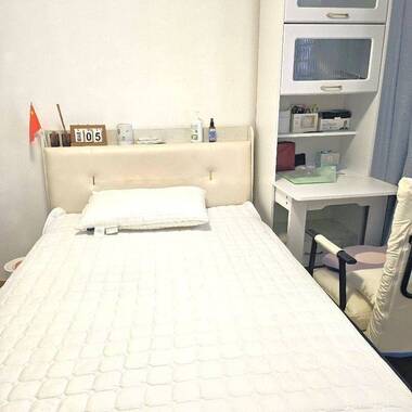 Common Room for rent at 2 Lorong 7 Toa Payoh. No Agent Fee
