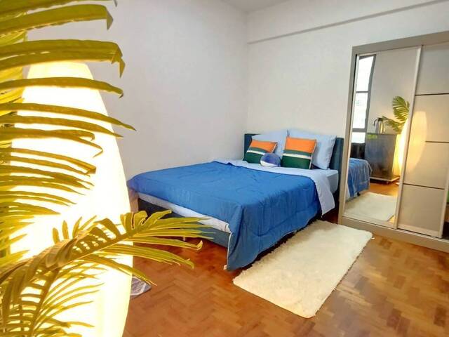 Master Room for rent at Parc Vista. No Owner
