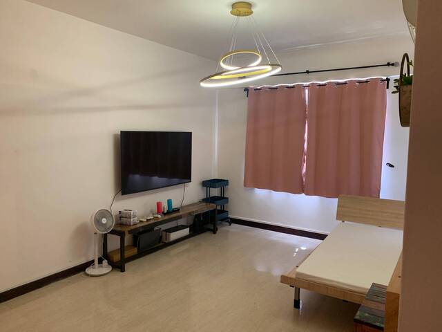 Rare 2 en-suite bedroom condo next to mrt station