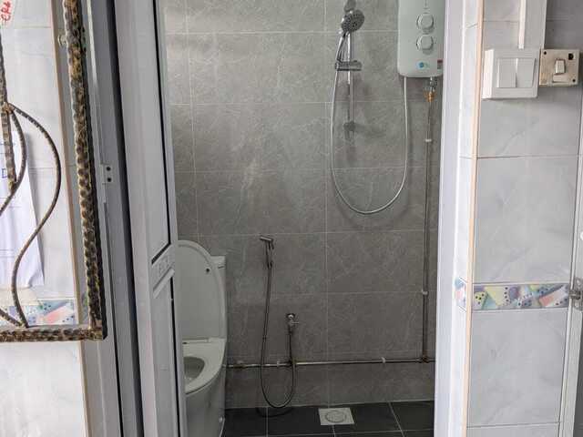 Common Room for Rent Available. Offer for immediate