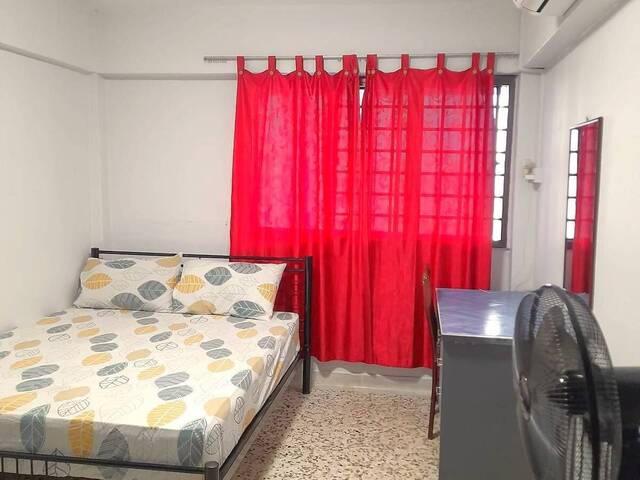 Common Room for Rent at Blk 122 Paya Lebar Way. (Single Pax Only) NO AGENT FEE