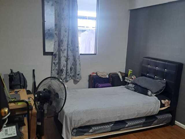 SHARE ROOM @ Blk 5 Jalan Batu - $500 for 1 guy (ceiling fan + wifi)