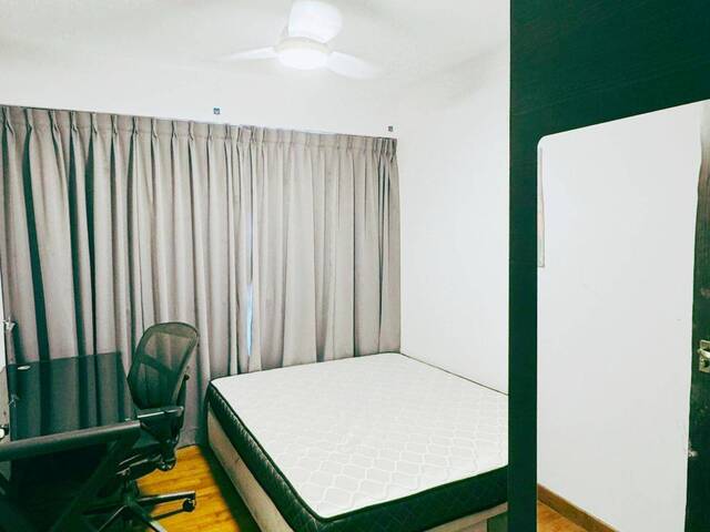 🌟 Fully Furnished Common Room for Rent @ Segar LRT (Available 1 Sep 2026)