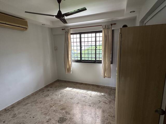 Rare high floor corner 4-room flat whole unit for rent
