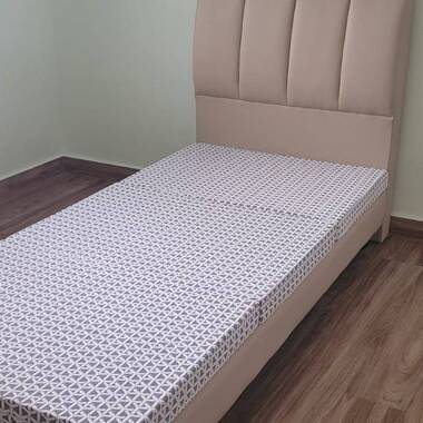 Common Room Blk 1 Lor 7 Toa Payoh @ $900 (AC/WIFI)