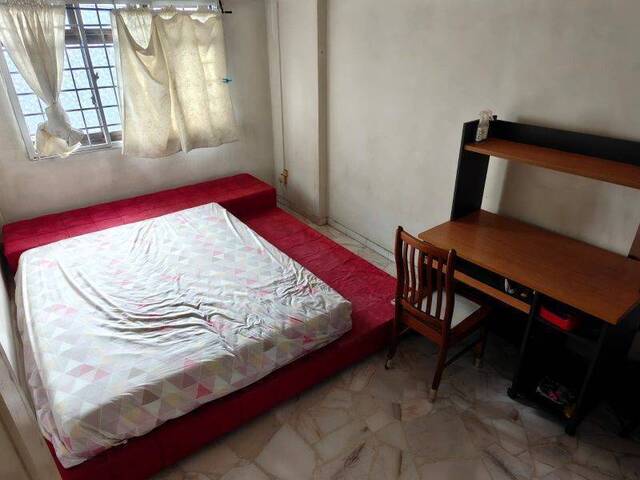 Common Room for Rent in Sembawang, Couple or Female Preferred
