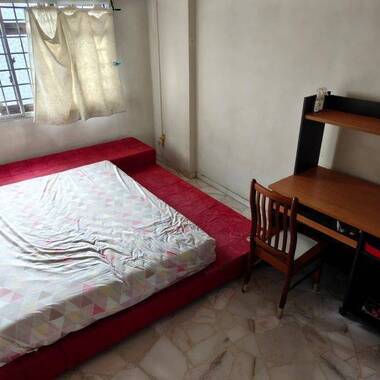 Common Room for Rent in Sembawang, Couple or Female Preferred