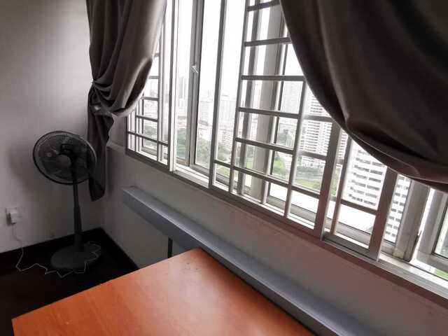 Room for rent / BRADDELL / MARYMOUNT / Common room / 1pax stay / Available July 16