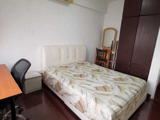 Room for rent / BRADDELL / MARYMOUNT / Common room / 1pax stay / Available July 16