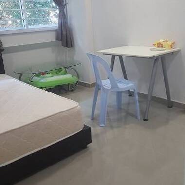 Common Room @ Whampoa South BLK 49! NO AGENT FEES!