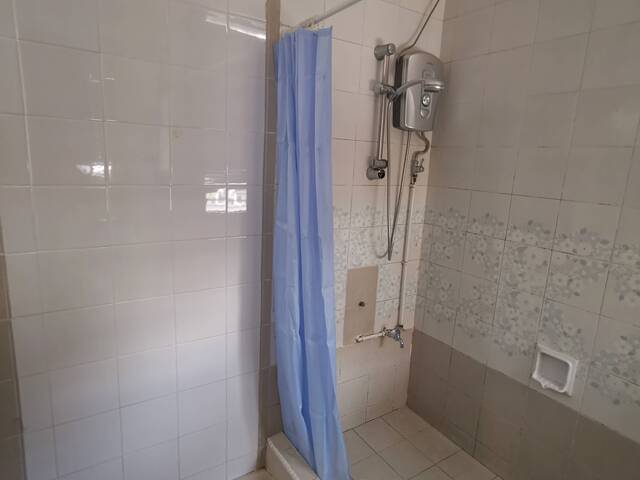 Room for rent/ BALESTIER/NOVENA/TOA PAYOH MRT/ Common room / 1pax stay / Available Immediately