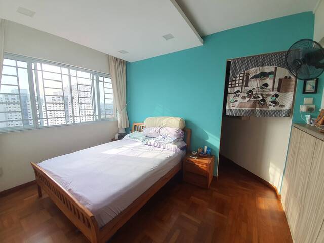 3 bedroom 2 bathroom hdb for rent at Bishan