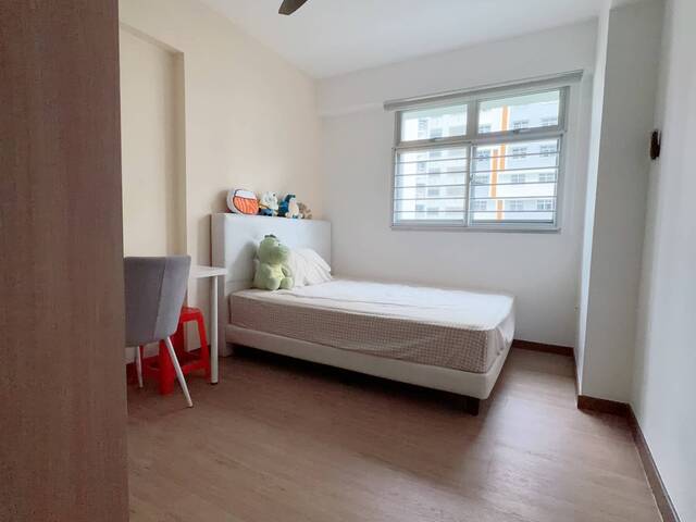 Common room rent out