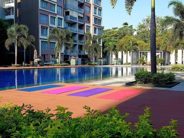 Condo Near Airport, CBP, Changi City Point, Tampines Mall and Tampines1 @$890 Single room