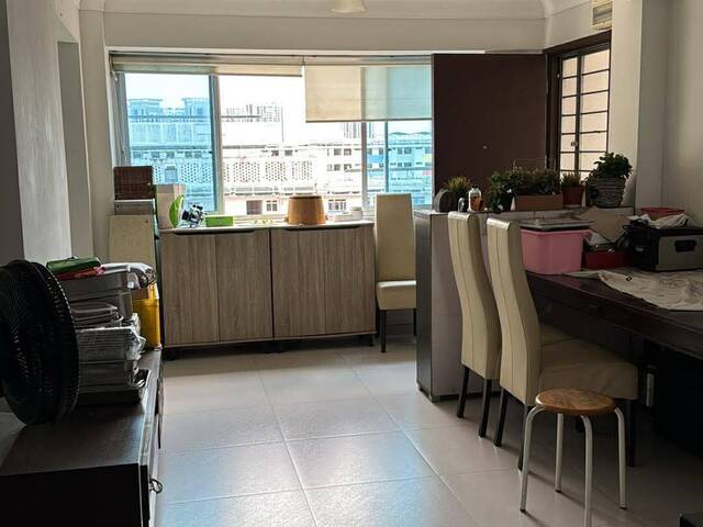 HUGE Executive Apartment Room @ Bedok • 1 Male Roommate Wanted • S$700/month • No Agent Fee