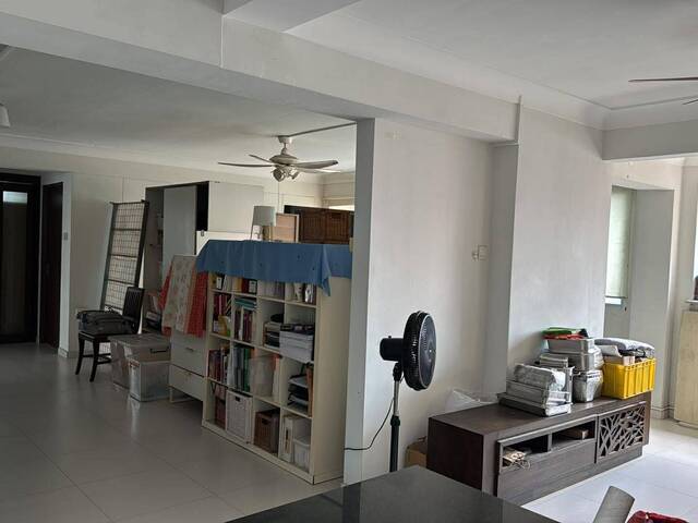 HUGE Executive Apartment Room @ Bedok • 1 Male Roommate Wanted • S$700/month • No Agent Fee
