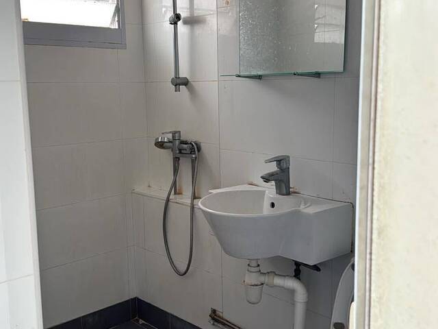 HUGE Executive Apartment Room @ Bedok • 1 Male Roommate Wanted • S$700/month • No Agent Fee