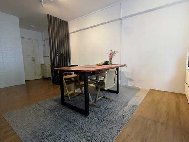 Modern furnished Room with private bathroom for rent