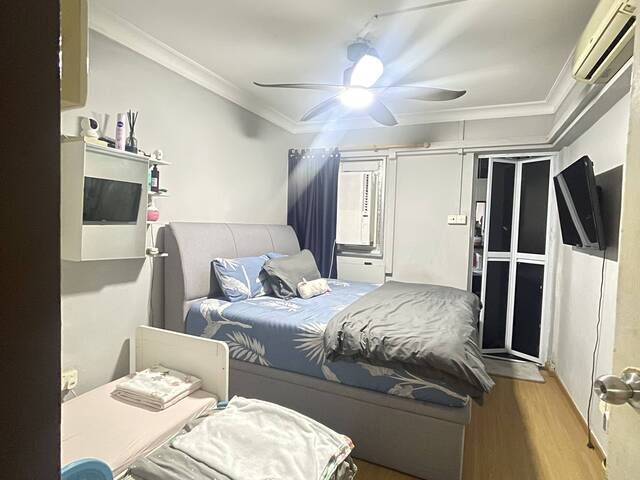 Walking distance to Bedok Mall MRT