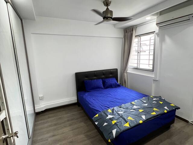 Blk 142 Jalan Bukit Merah (160142) Master Room for Rent