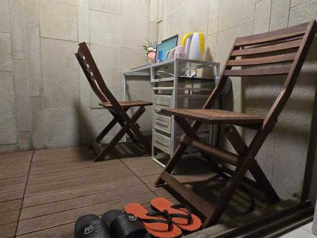 THE WOODS, common room for 1 pax (OWN BALCONY) - own washing machine