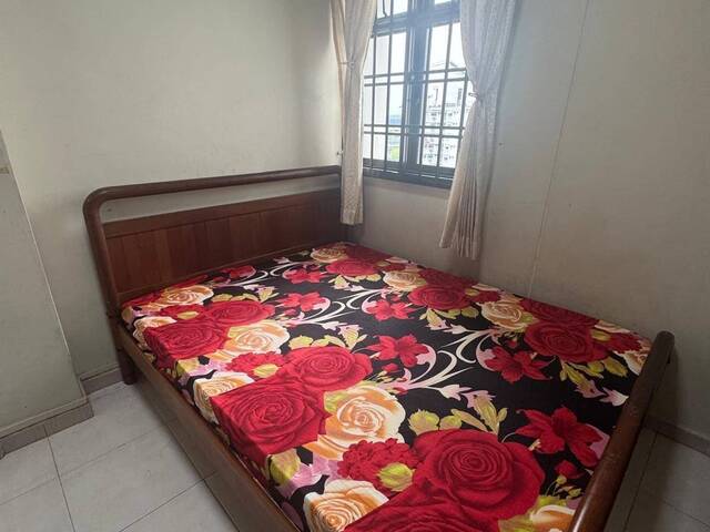 Common room at 680c Jurong West central 1 for rent! Wifi available!