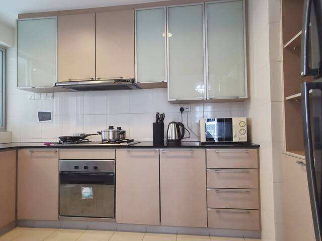 Master Bedroom (MBR5) for Rent at Grandeur 8, Ang Mo Kio!