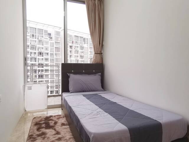 Private Room (PR2) for Rent at Grandeur 8, Ang Mo Kio!
