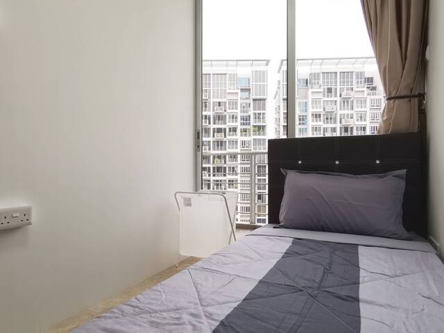 Private Room (PR2) for Rent at Grandeur 8, Ang Mo Kio!