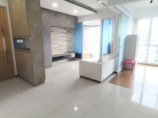 2-Bedroom Condo @ The Tampines Trilliant! NO AGENT FEES!