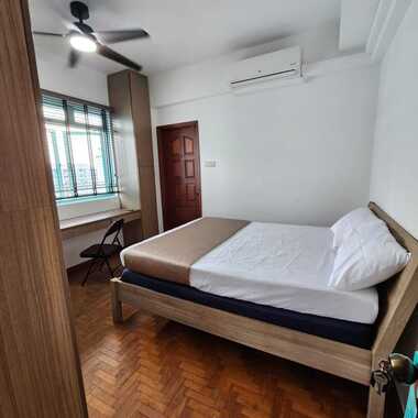 6 bedder apartment with ACs in each room, 2 with attached bathroom, 2 more common toilets