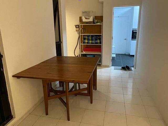 Room for rent / TOA PAYOH, NOVENA MRT / Master room / 1pax stay / Available Sept 2