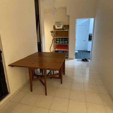Room for rent / TOA PAYOH, NOVENA MRT / Master room / 1pax stay / Available Sept 2