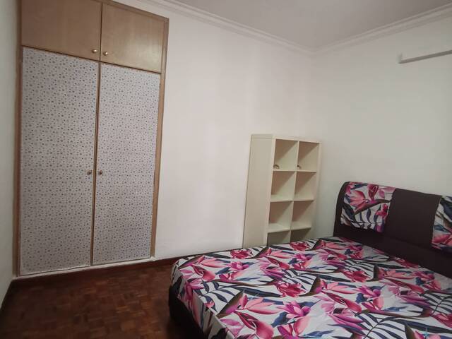 Room for rent / TOA PAYOH / NOVENA / Common room / 1pax stay / Available immediate