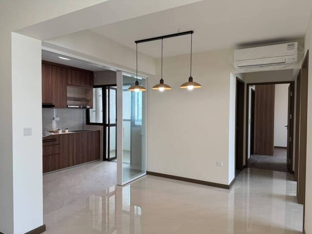 Common room at 532b Bishan street 14 for rent! Aircon wifi!