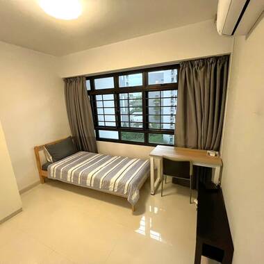 Common Room at Blk 28C Dover Crescent. No Owner! no agent fee