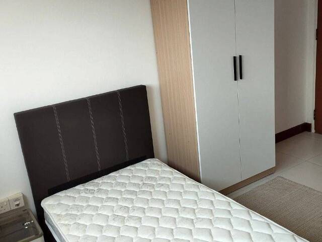 Spacious High-Floor Common Room Sengkang | Utilities & WiFi Included | No Fixed Aircon Hours