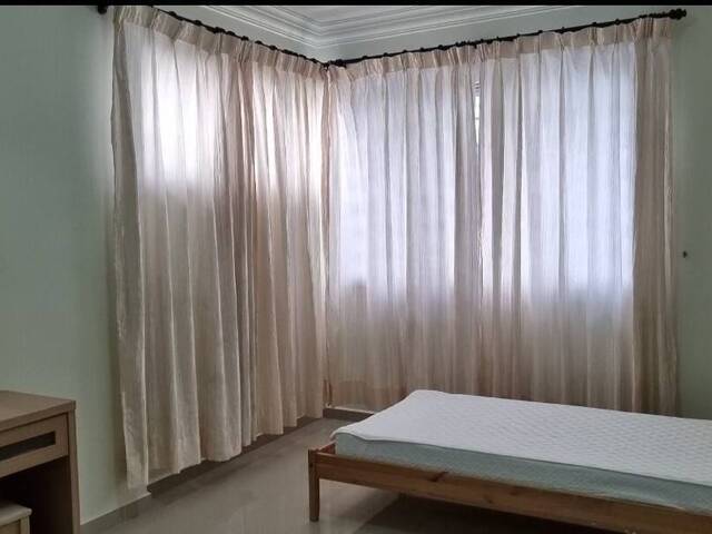 COMMON ROOM FOR RENT